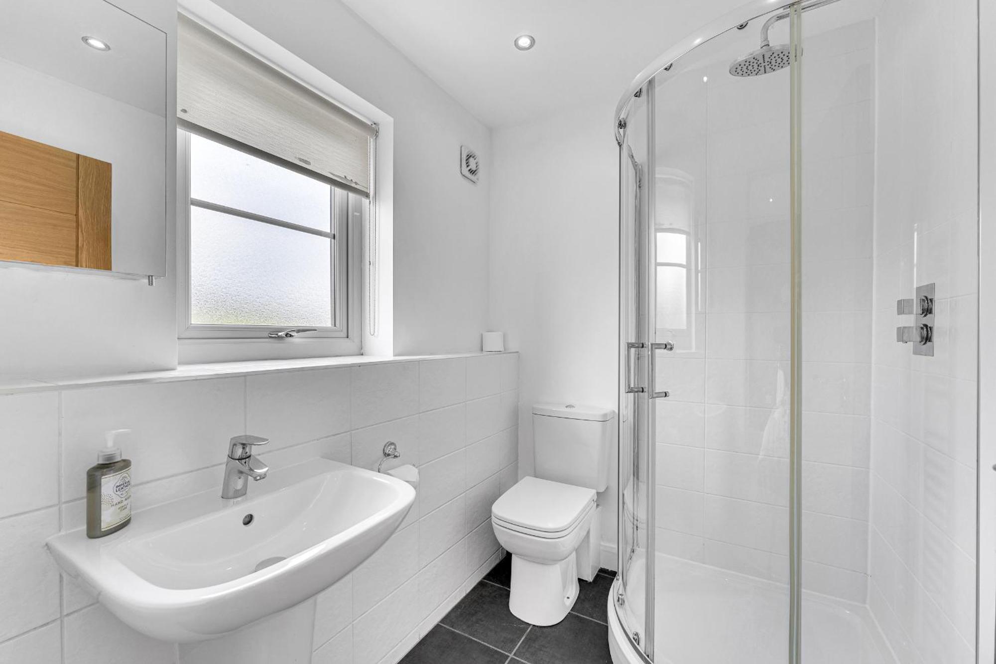 Brook Meadow House, 4 Bed House, Manchester Astley  Экстерьер фото