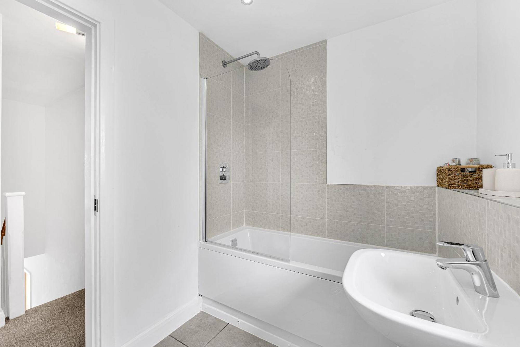 Brook Meadow House, 4 Bed House, Manchester Astley  Экстерьер фото