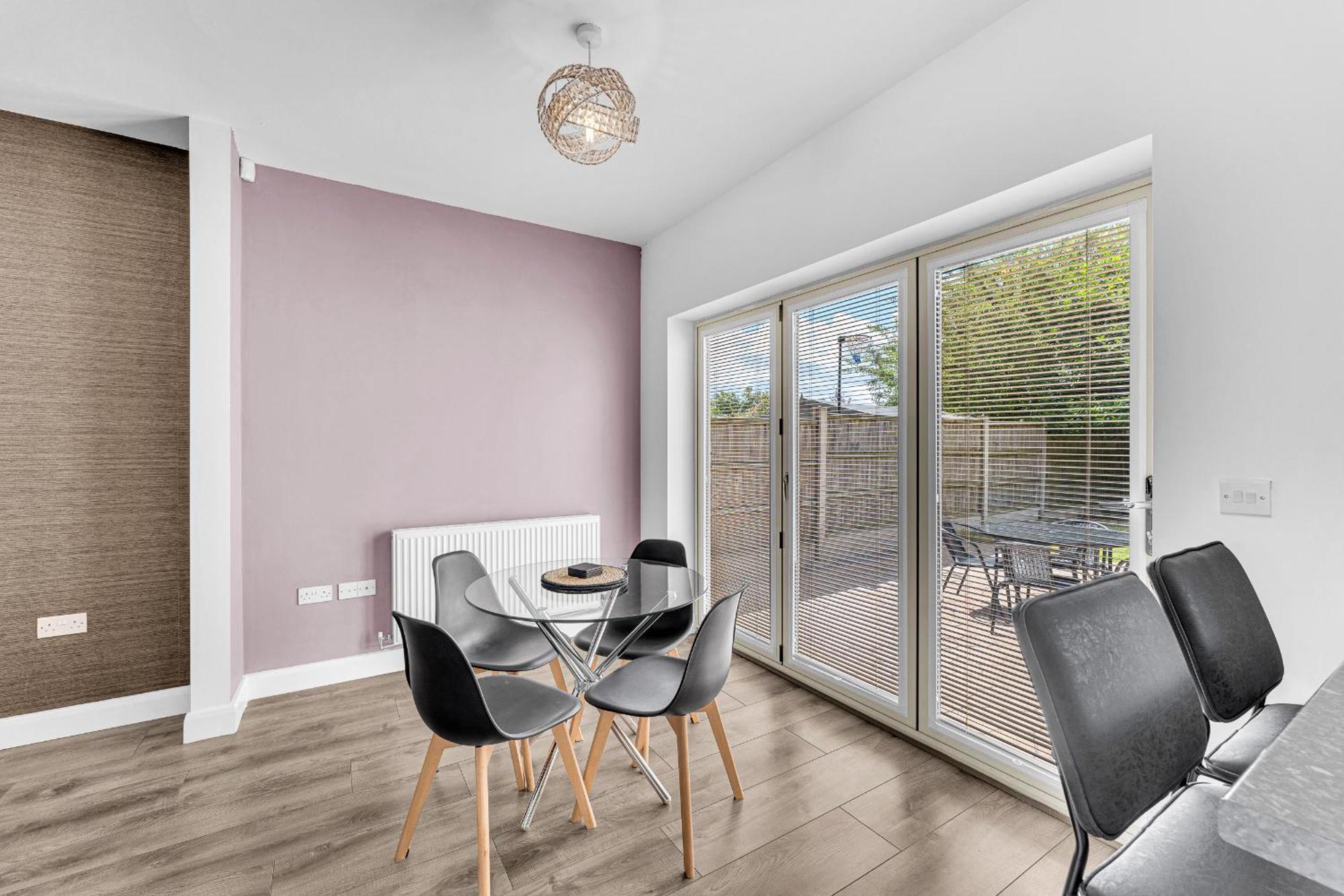 Brook Meadow House, 4 Bed House, Manchester Astley  Экстерьер фото