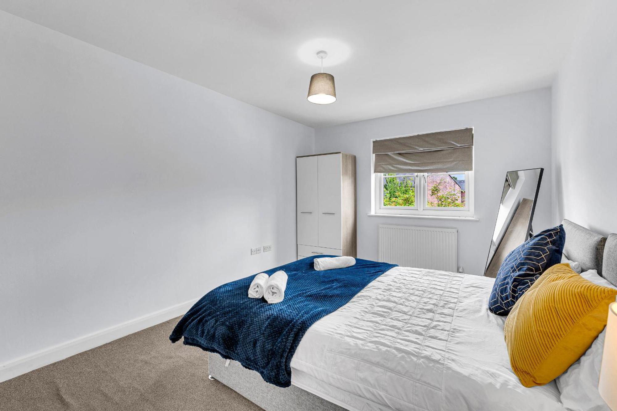 Brook Meadow House, 4 Bed House, Manchester Astley  Экстерьер фото